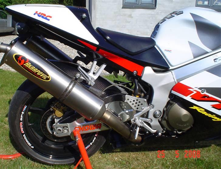 Honda VTR  SP2 - Akrapovic Full Titan EVO2 system. billede 7
