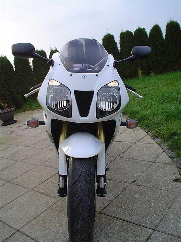Honda VTR  SP2 - Sarah Young modellen... Store forlygter og hul i midten....... billede 13