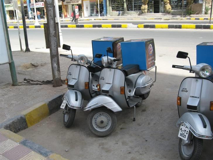 Egyptiske MCs - Hurghada - Burger King udbringning....burde vi sgu have herhjemme også hehe billede 20