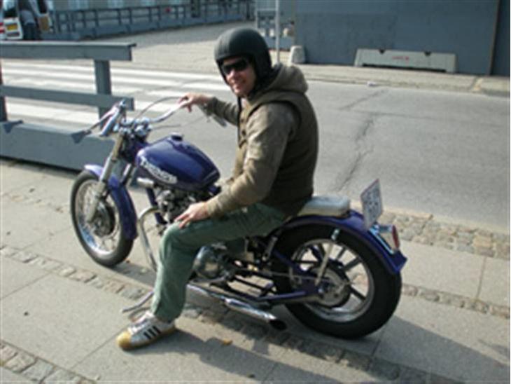 {{currentPhoto.altText}} billede {{currentPhoto.number}}