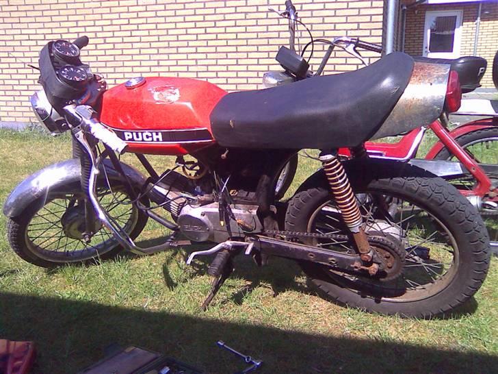 Puch Monza - Udgangspunktet
En udtjent monza der ikke kunne gå i tomgang billede 2