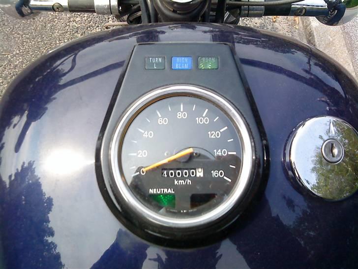 LS650 - Uha... så blev de passeret :) Har kørt over halvdelen af disse km selv fra købets 18.500 km på 1 år og 363 dage (ekls vinterhiet)

;o) billede 178