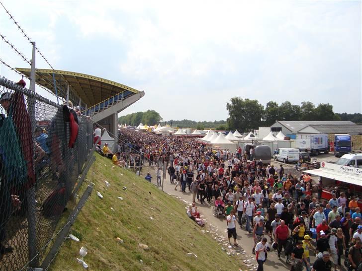 MotoGP TT Assen - Mange mennesker der skulle væk efter løbet billede 134