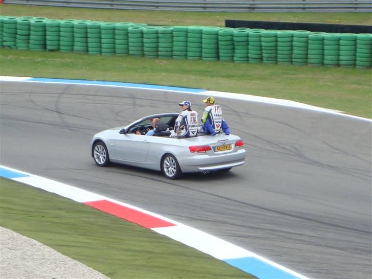 MotoGP TT Assen - MotoGP Riders Parade
Rossi
Lorenzo billede 79