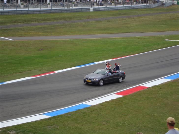 MotoGP TT Assen - MotoGP Riders Parade
Pedrosa
Dovizioso billede 75