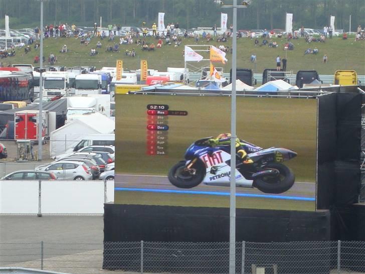 MotoGP TT Assen - Rossi sætter selvfølgelig en hurtig en god tid, og slutter da også med at sætte den hurtigste billede 61