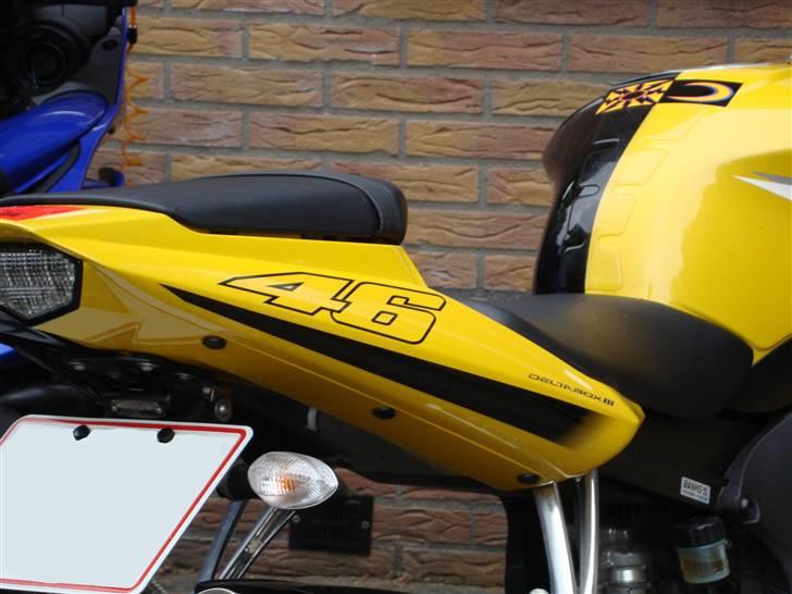 MotoGP TT Assen - På sådan en dag er man da glad for at have en cykel i de rigtige farver;-) billede 136