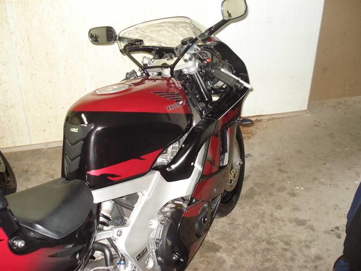 Genopbyg af honda cbr 400 rr Fireblade efter styrt i 06   - Færdig samlet endelig billede 41