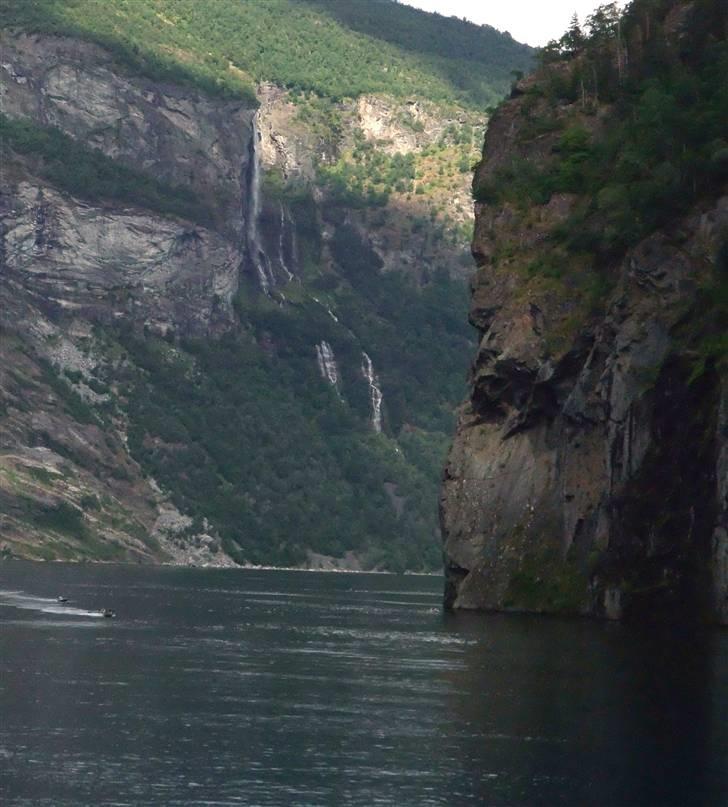 Tur til Polarcirklen, Norge sommeren 2009 - Ørnevejen, sky-skygge og en klippevæg (det rittig!) billede 89