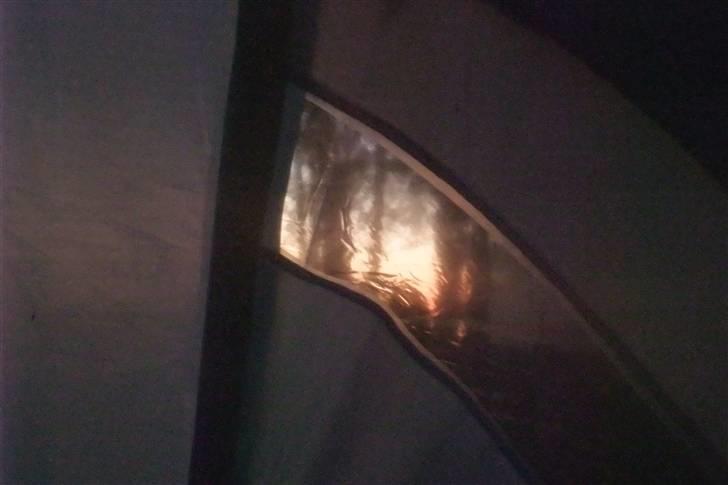 Tur til Polarcirklen, Norge sommeren 2009 del 2 - Vågnede kl. 3:00 om natten og så at den fine "solnedgang" endnu ikke var ovre. billede 18