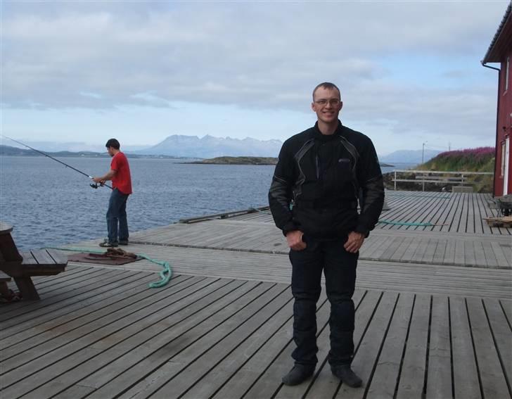 Tur til Polarcirklen, Norge sommeren 2009 del 2 - Det er jo mig. Som det ses har jeg ikke været i solen længe, hvorfor jeg kan være svær at genkende... billede 78