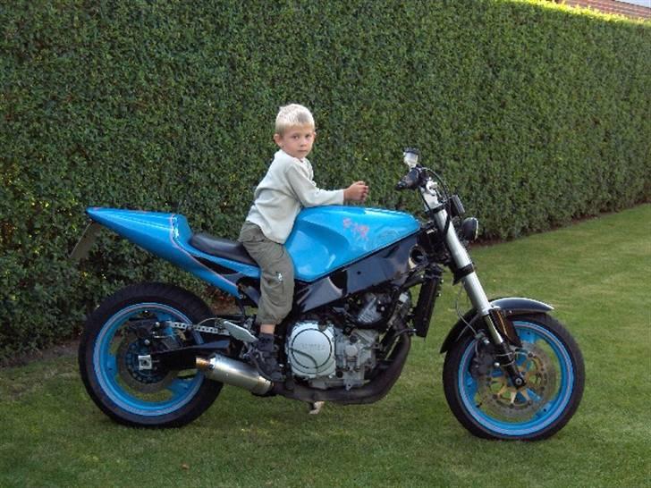 Yamaha FZR 1000 Streetfighter - Den første ombygning jeg lavede var en FZR 1000, den er solgt billede 6