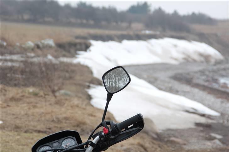 Første tur Odense-Als-Odense - Sne havde de også i Bojden. Kørte lige lidt offroad, inden færgeturen. billede 7