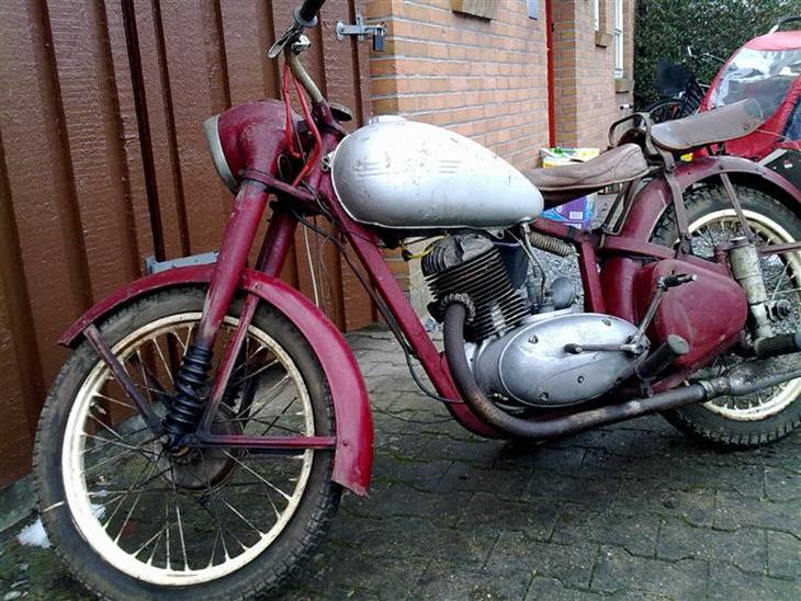 JAWA'en skrider frem billede 5