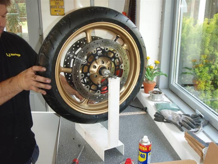 Dæk skift - Afbalangsering i stativ med lejer. billede 14