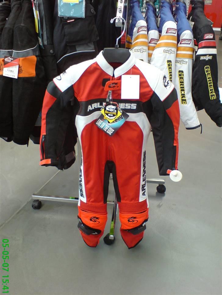 Julemærketur + (hein gericke) - Det er satme for cool, læder til børn :-) billede 8