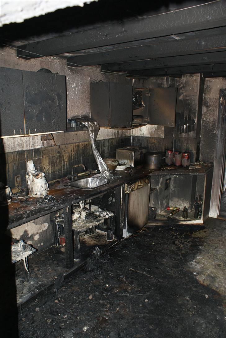 Indbrud/brand i Hatten MC - Der var engang et køkken.. billede 29