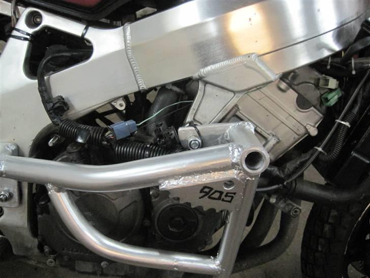 Honda sæsonklar  - Forreste øverste ophæng 10mm. billede 10