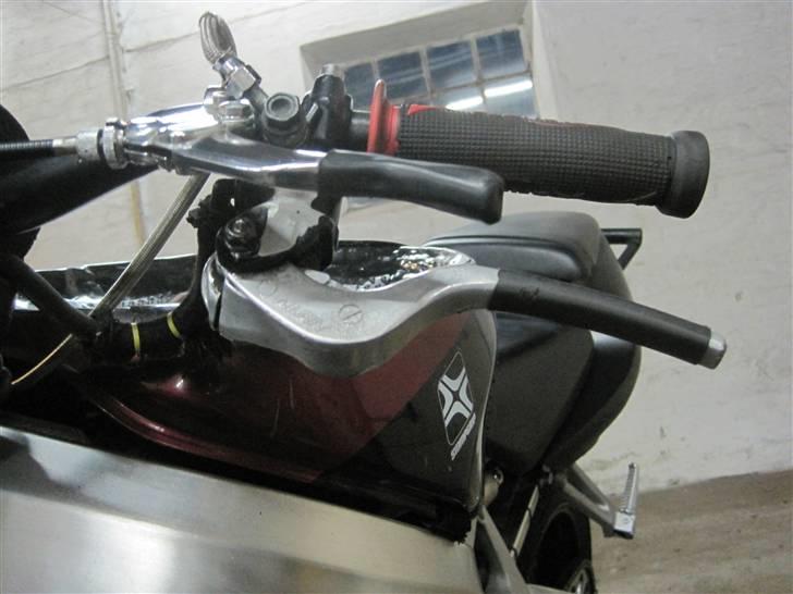 Honda sæsonklar  - Håndbremsen nederst og kobling øverst billede 19