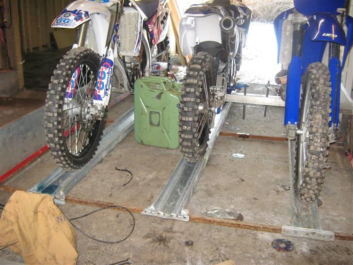 Trailer stativ til 3 stk cross billede 1