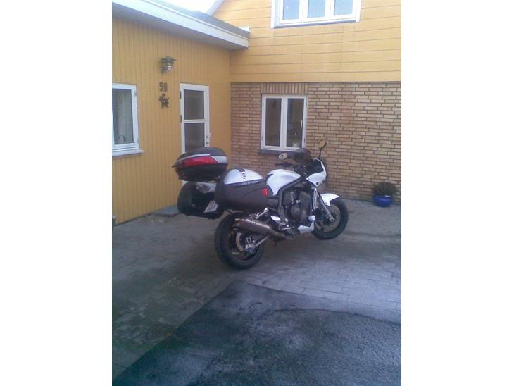 Yamaha fzs 1000  billede 0