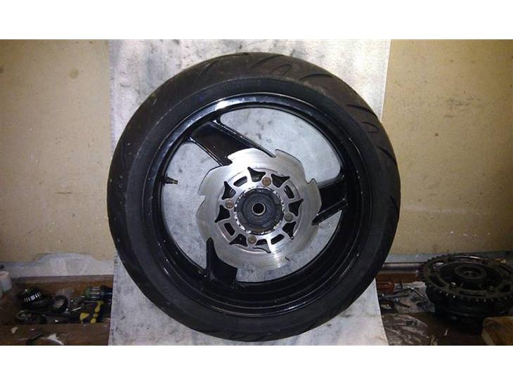 {{currentPhoto.altText}} billede {{currentPhoto.number}}