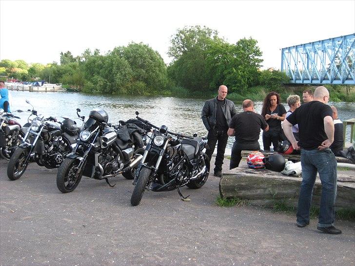 Biker Meet ved Mc Broombasserne - V-Max klubben var mødt op billede 4