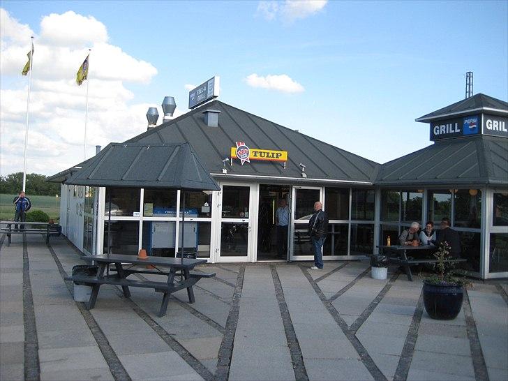 Biker Meet ved Mc Broombasserne - Da sulten meldte sig, kørte vi til EBEL-Å Grillen  billede 15