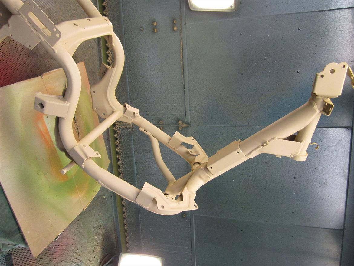 Aprilia Habana 125ccm - retrofit - Måtte være rimelig omhyggelig med at få grunder ind i alle små hjørner.. billede 19