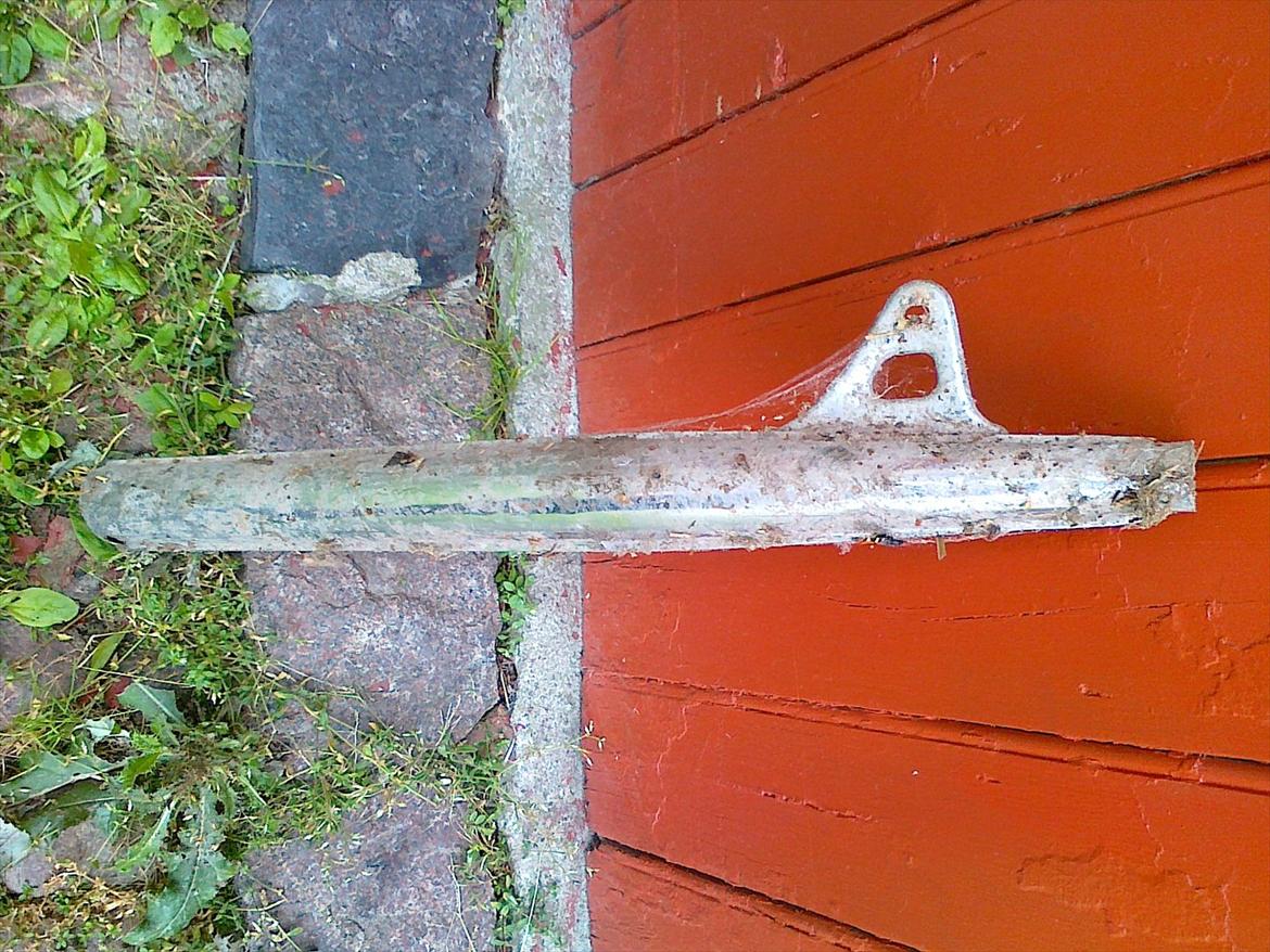 Gamle knallertdele jeg har liggende billede 24