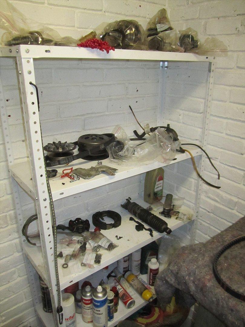 Aprilia Habana 125ccm - retrofit - Hyllerne til diverse motordele billede 28