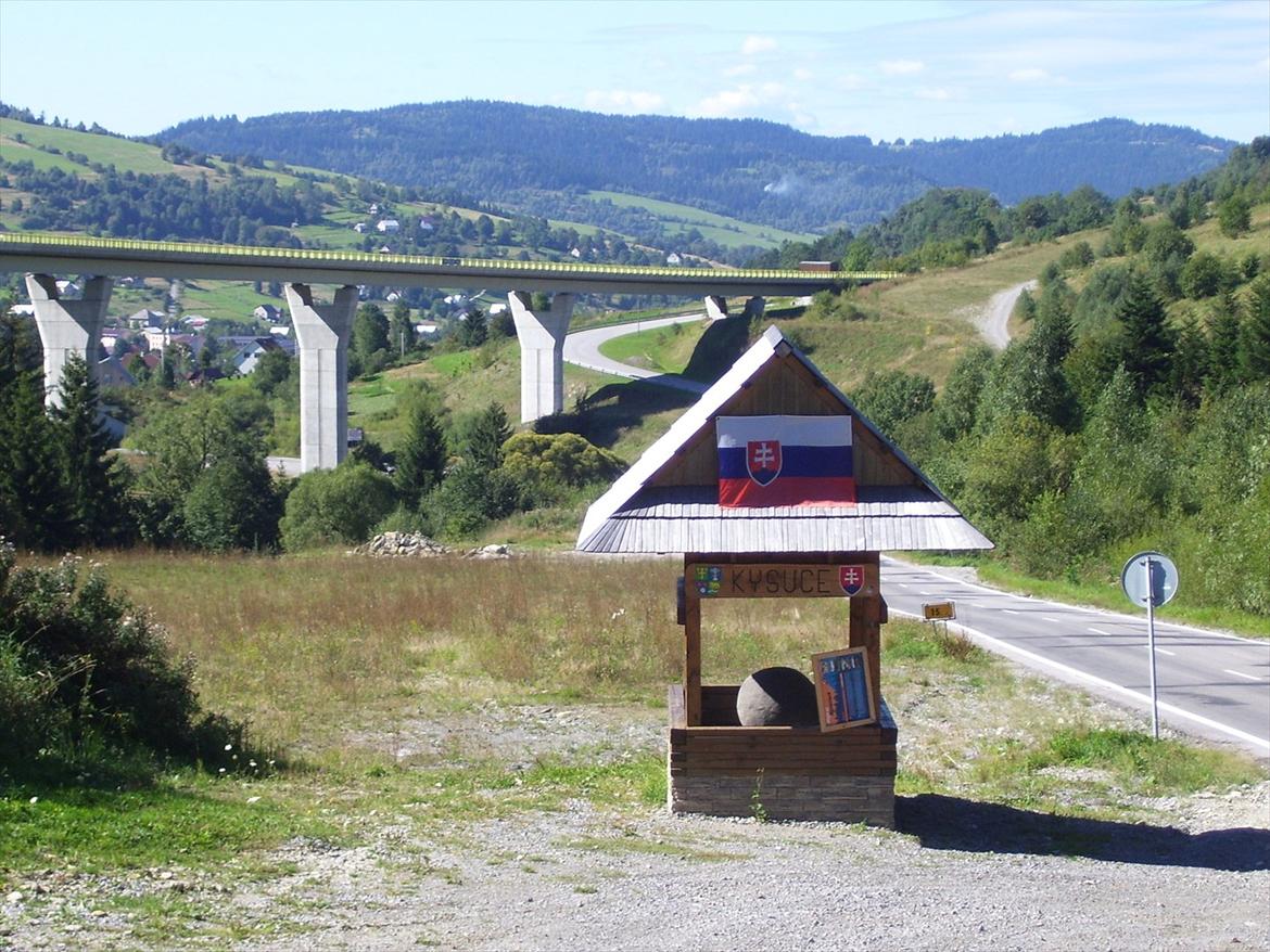 En tur i østlandende - Et kig fra grænsen ind i Slovakiet. Slovakiet er et utroligt smuk land.
Og alle mennesker vi mødte, var meget venlige og hjælpsomme. Et land jeg skal besøge igen billede 12