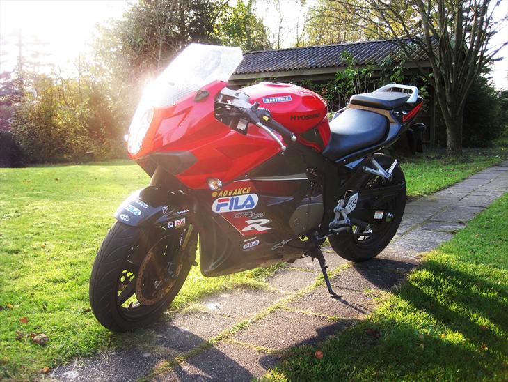 Hyosung i større format (GT250R) billede 0