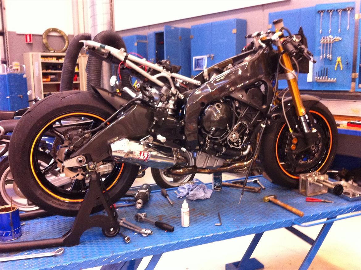 Baneracer vinter projekt - Igang med at samle dyret :D billede 20