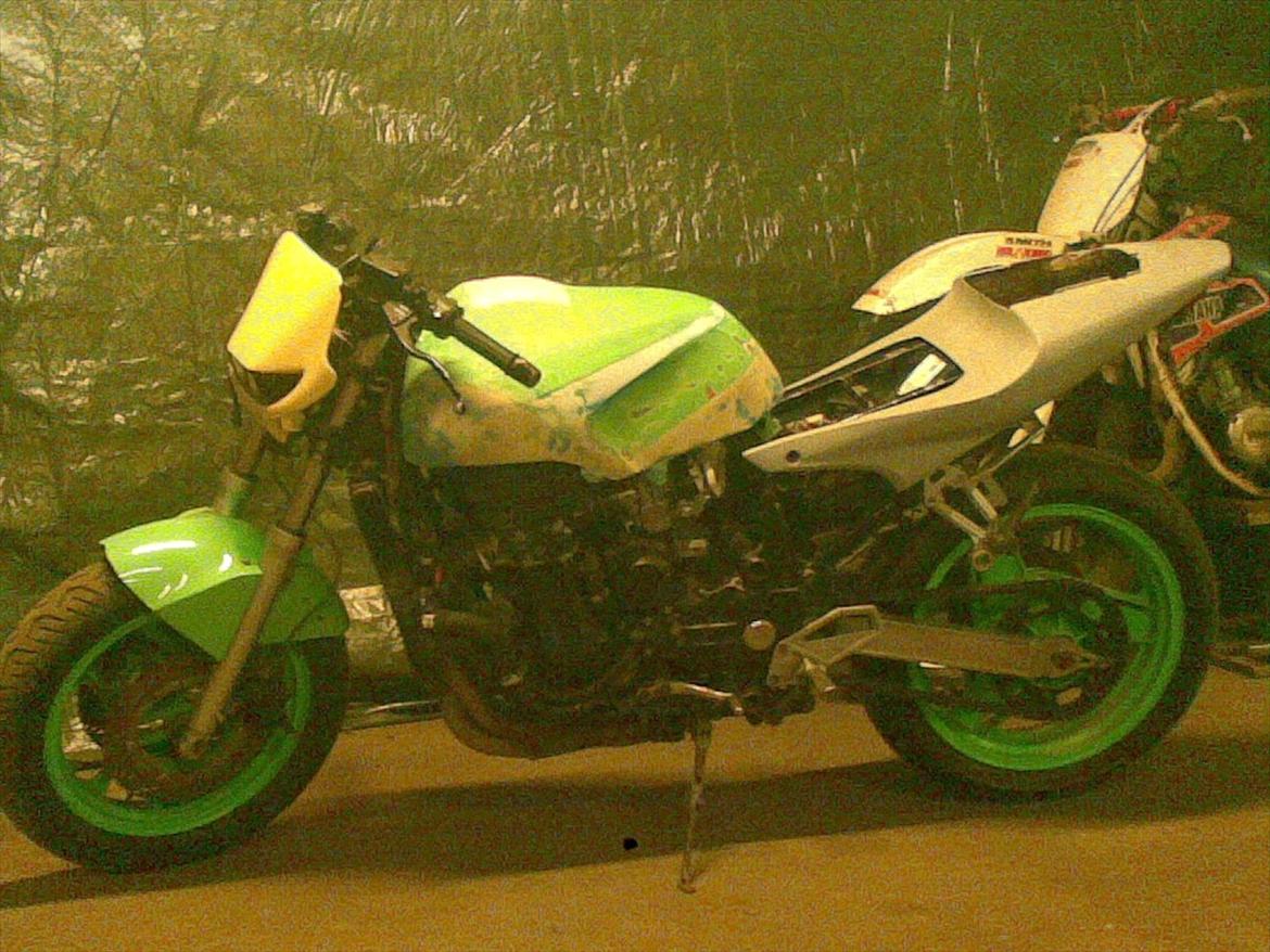 kawasaki gpx 750 r / streetfighter billede 9