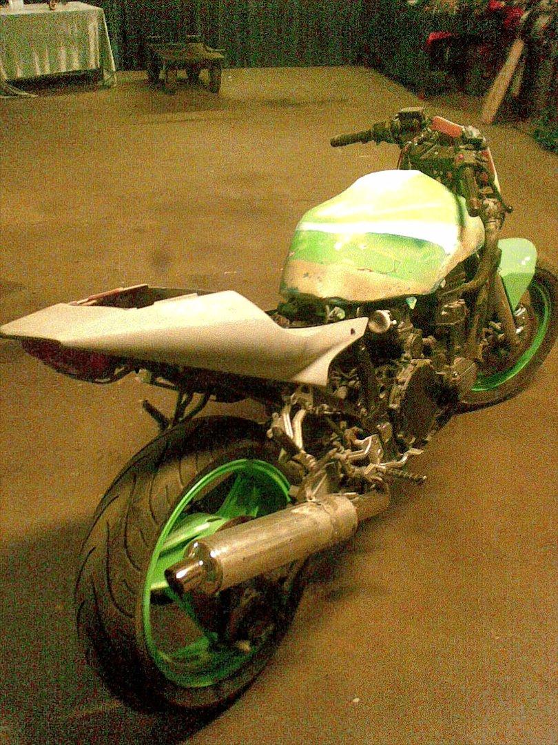 kawasaki gpx 750 r / streetfighter billede 18