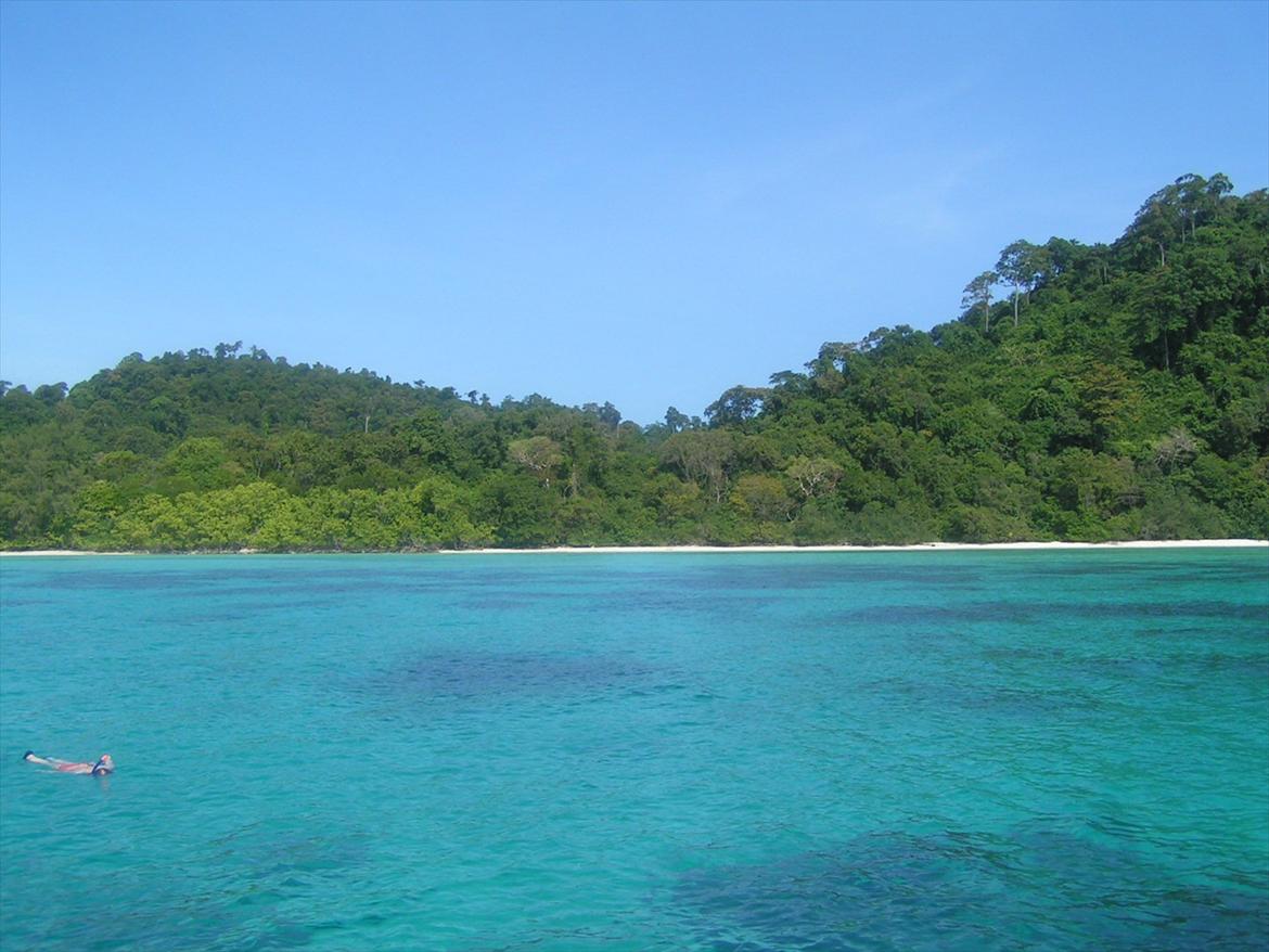 Thailand rundt på MC  - blev inviteret over på en Øde Ø, så satme fed ud på afstand  billede 81