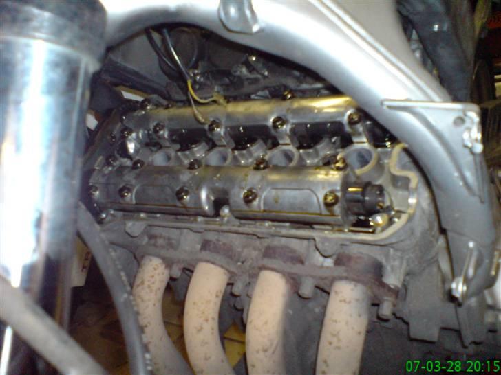 Opbygning af min F2 - Her bliver der stillet ventiler billede 4