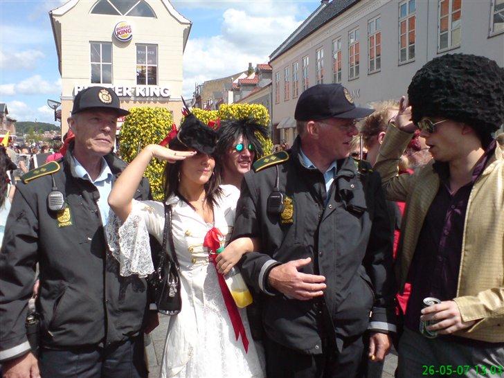 Karneval i Aalborg 2007 - POLITI KONTROL SKABER MERE VOLD :-) billede 66