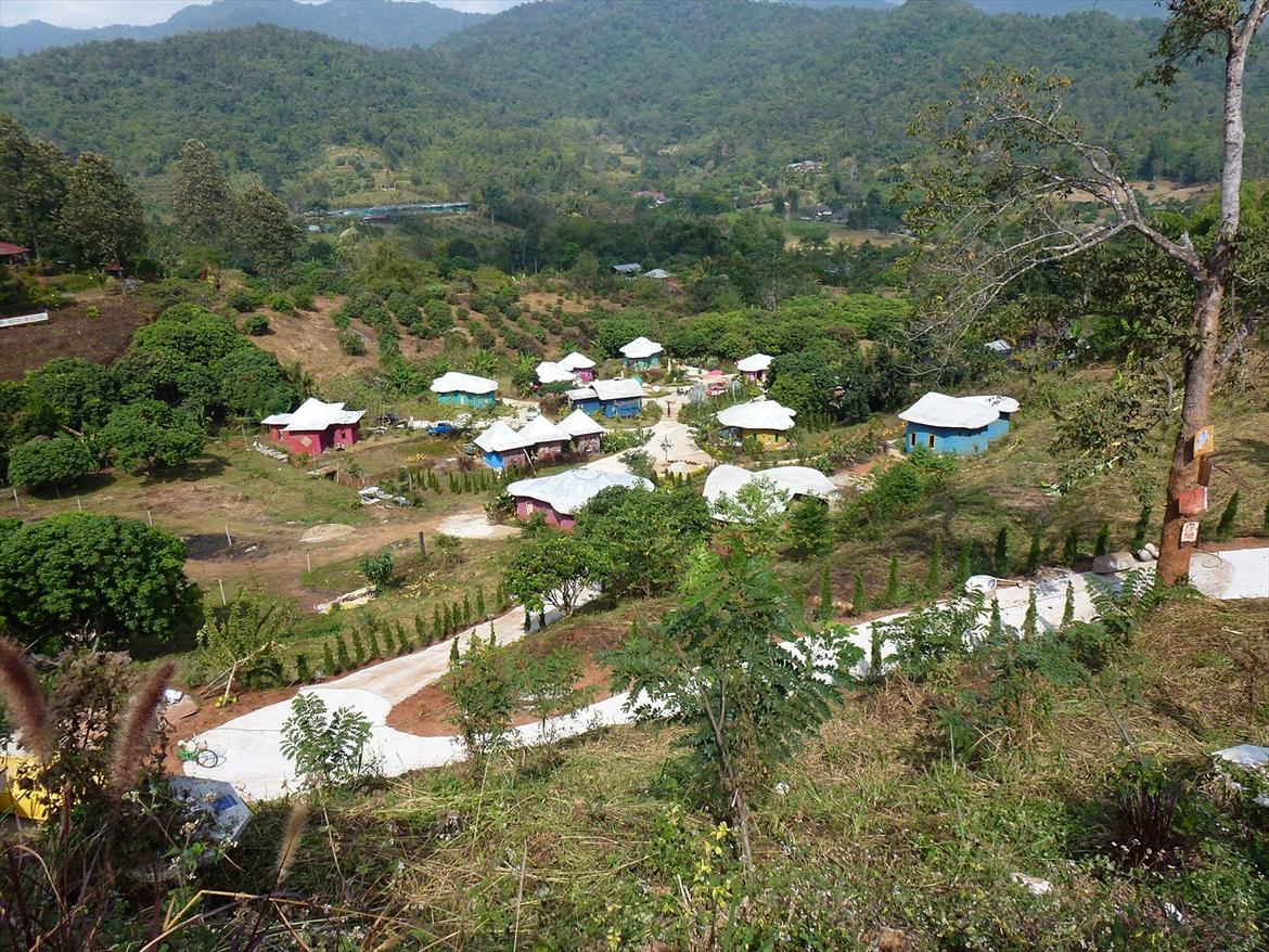 Thailand rundt på MC  - Ligner noget Rudolf steiner skole igen ? billede 264