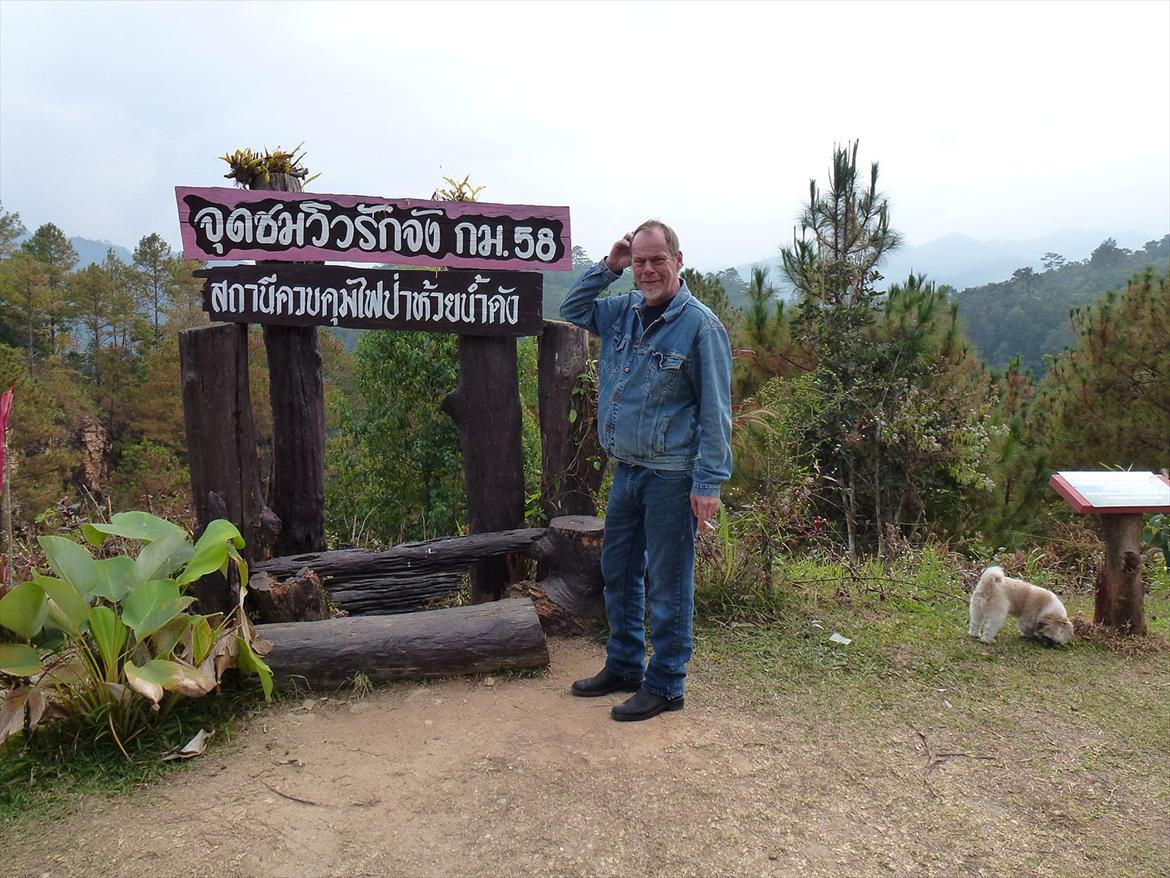 Thailand rundt på MC  - Ja står her og undre mig over ! billede 282