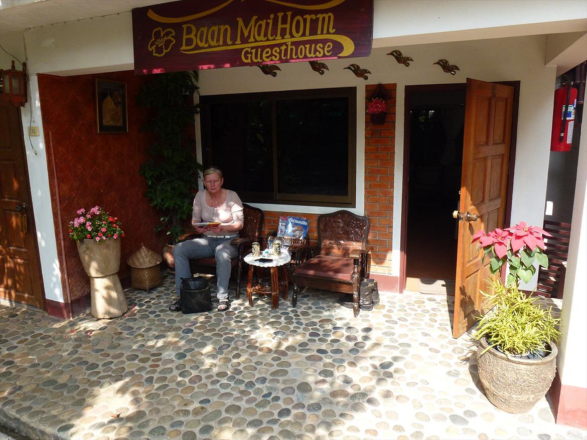 Thailand rundt på MC  - Flot lille Resort i kedelig lille by, men nøøøj de var søde  billede 305