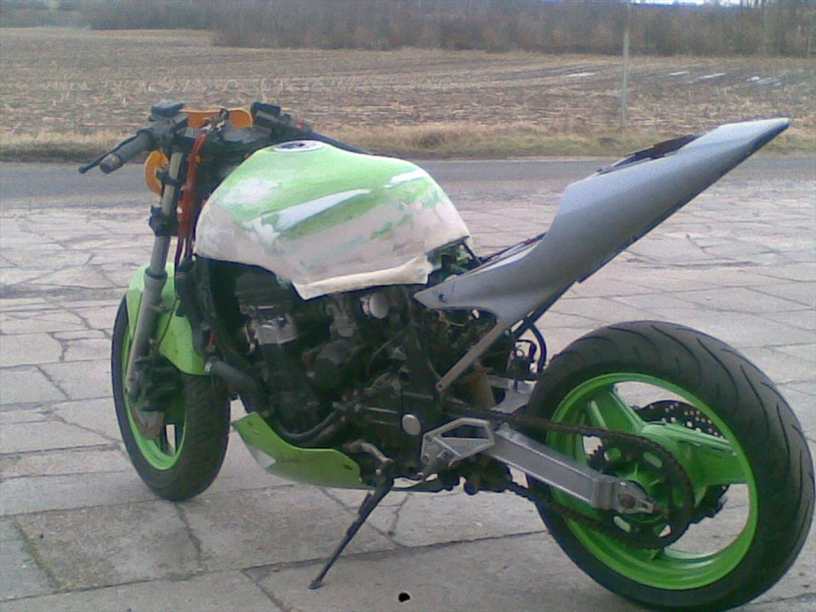 kawasaki gpx 750 r / streetfighter billede 30