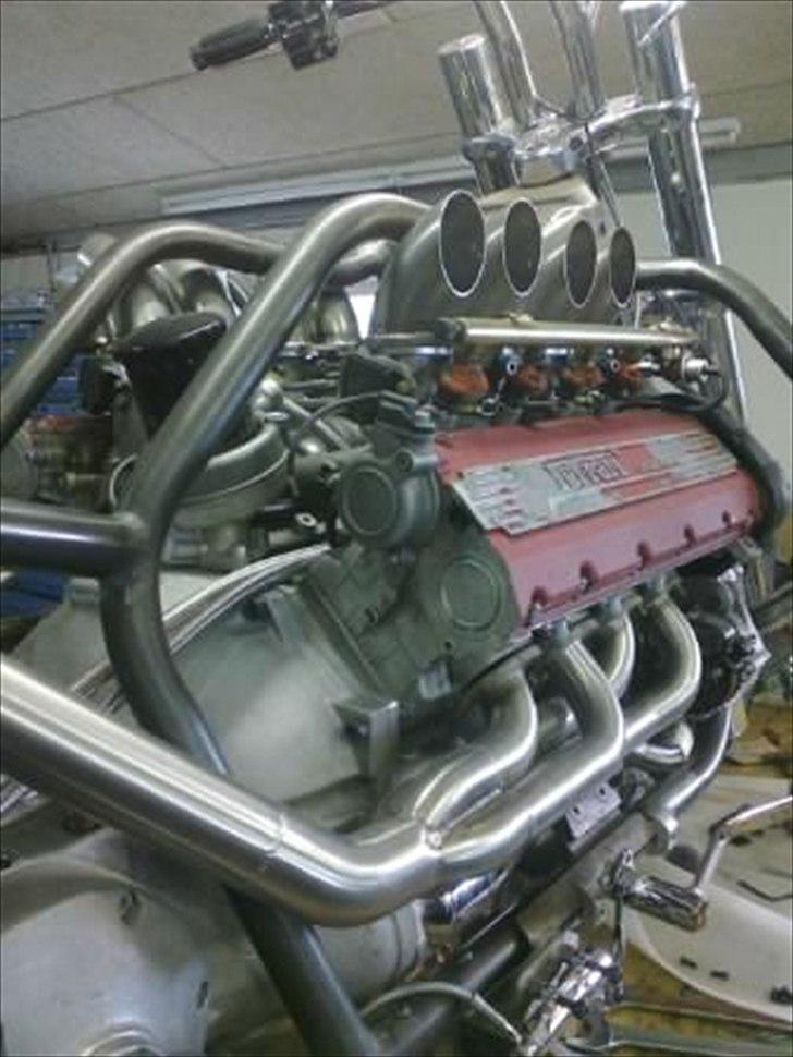 Boss Hoss vs Ferrari v8  billede 3