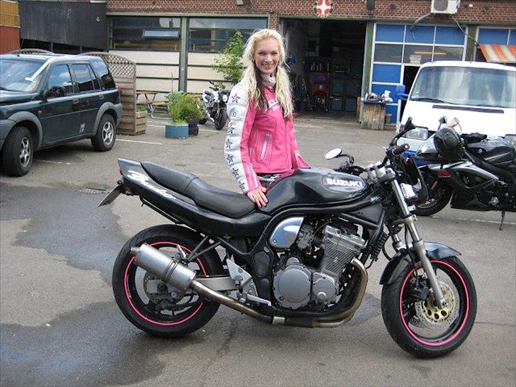 Banditten bliver metroseksuel - og vasket... - Mig og banditten igen... billede 8