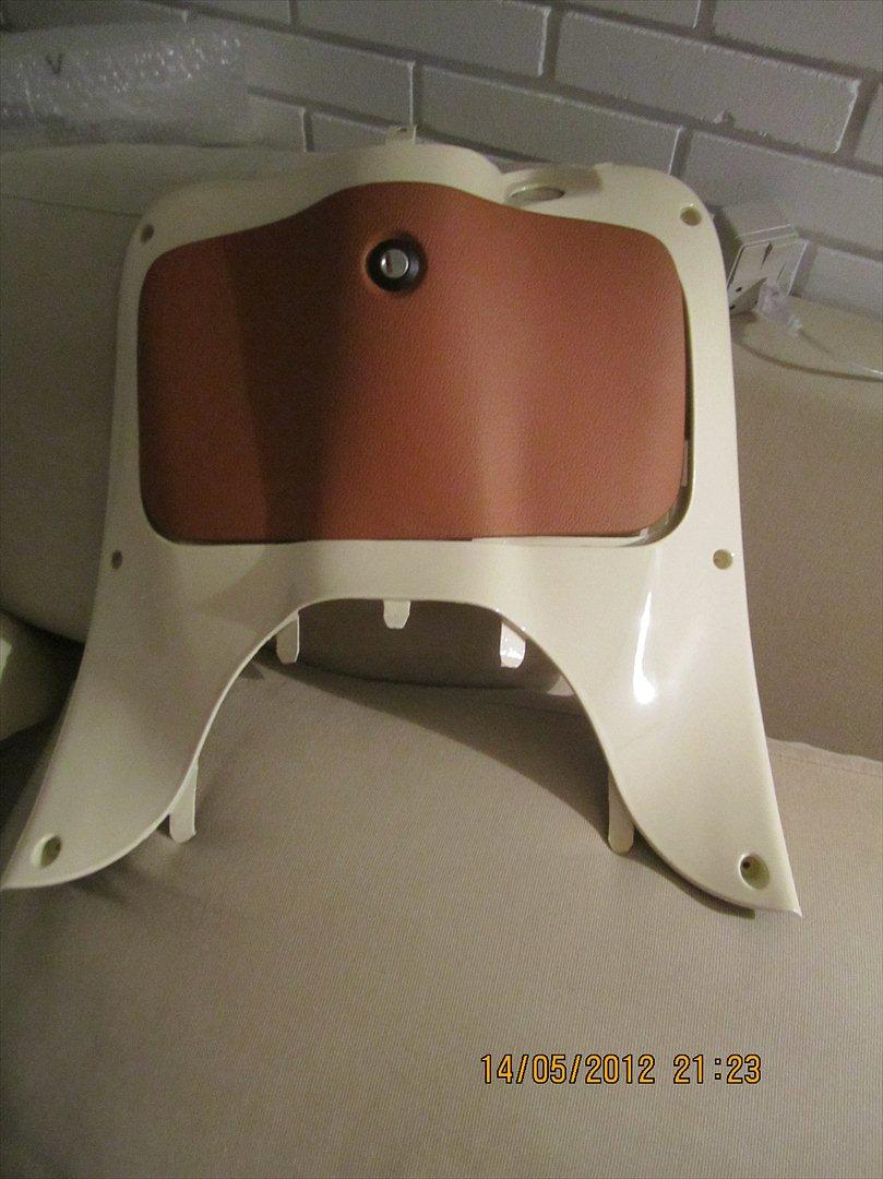 Aprilia Habana 125ccm - retrofit - "Handskerummet" nu iført læder :D billede 61