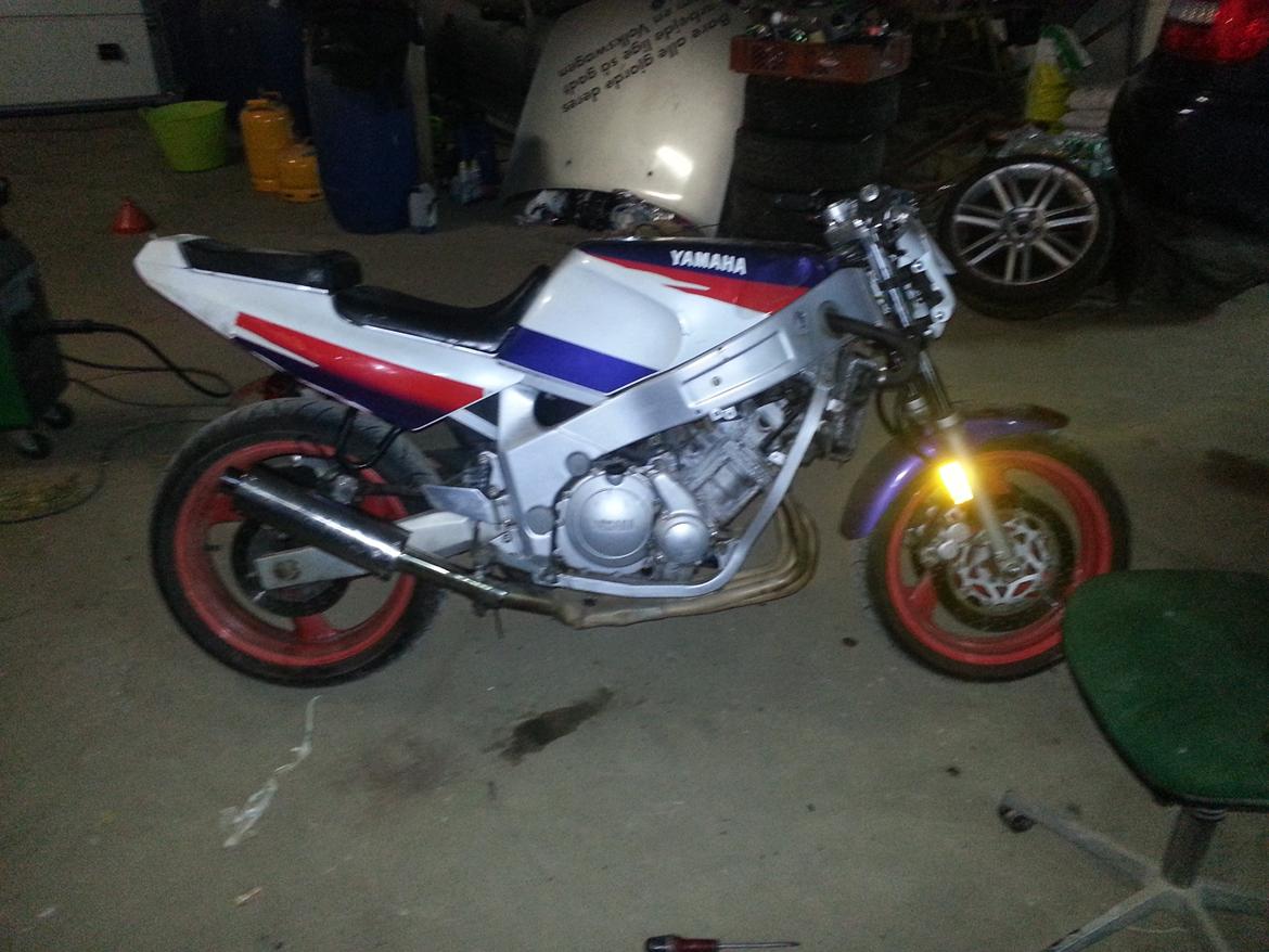 FZR 600 Streetfighter Projekt - Potte kortet 9cm op.  billede 11