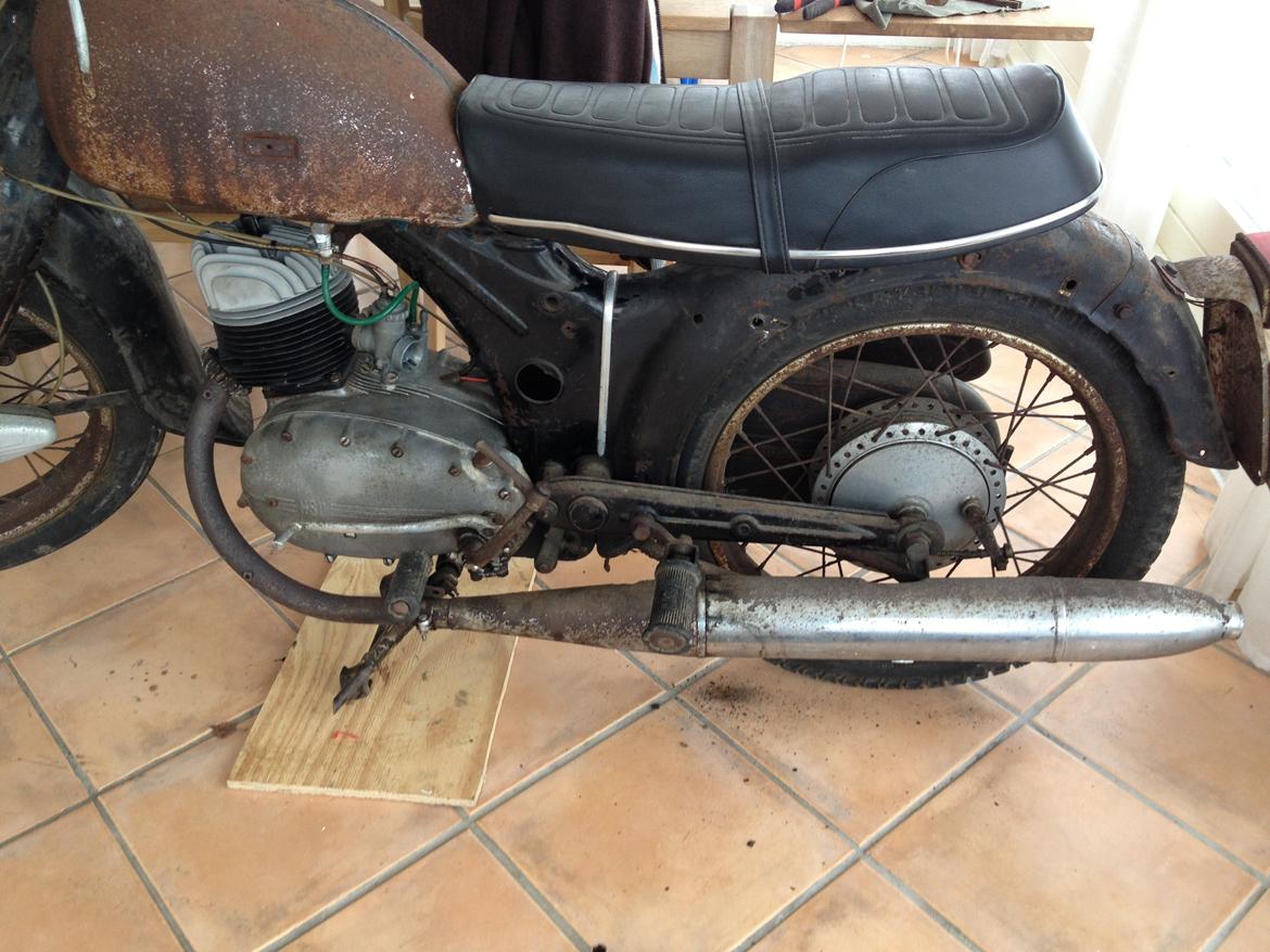 Nsu mbygning/bobber billede 1