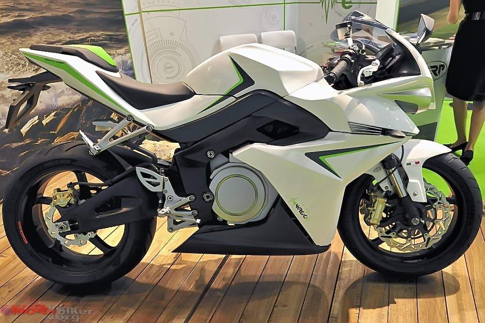 EL motorcykler - Energica årg. 2013 - 
135 HK. 160 Nm.
topfart: 220 km/t.
rækkevidde: 150 km.
18000 Euro. billede 40