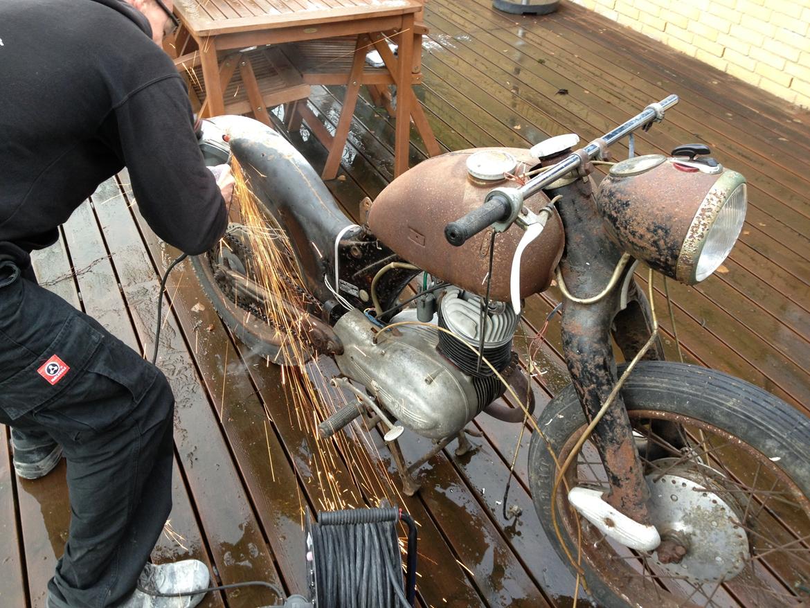 Nsu mbygning/bobber billede 24